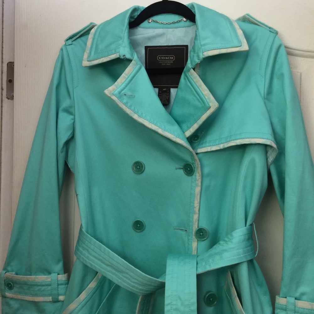 Gorgeous Coach Trenchcoat